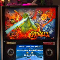 Flipper Stern LE Godzilla