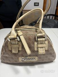 Borsetta Guess