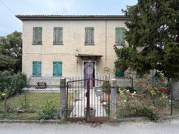 CASA INDIPENDENTE A CARBONERA