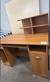 Scrivania in legno Usato 2391/U