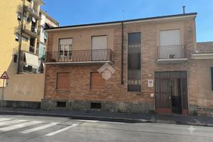 4 LOCALI A TORINO