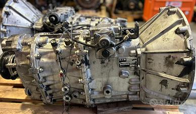 CAMBIO RENAULT PREMIUM 250 FS 8209 A Y08502