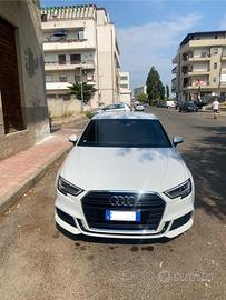 Audi  A3 Sportback 35 tfsi 57000KM