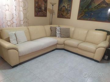 Divano in pelle angolare