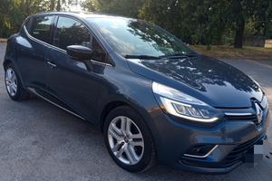 Renault Clio 4 Moschino Zen
