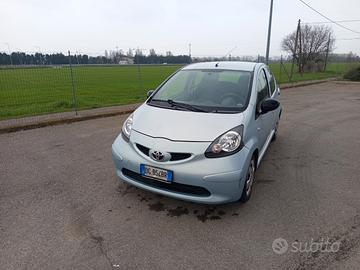Toyota Yaris Aygo 1000 benzina 
