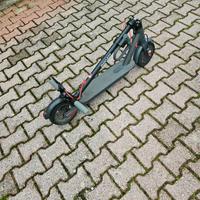 Monopattino ducati elettrico