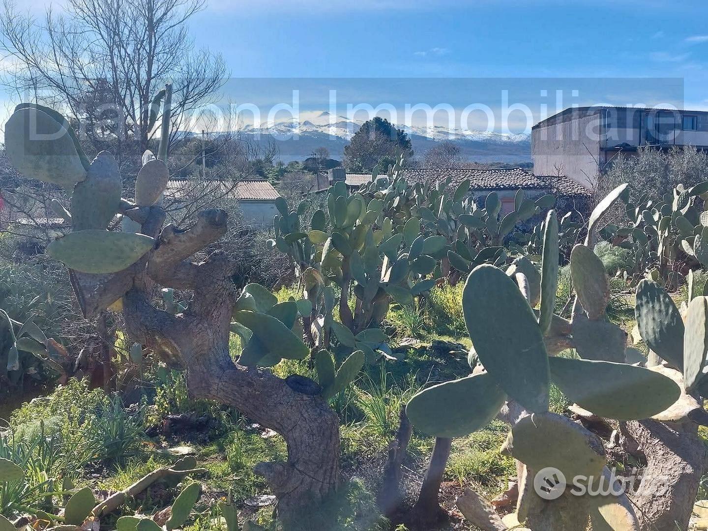 Casa di campagna con terreno a Verzella - Vista 2