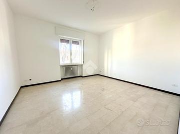 3 LOCALI A CARONNO PERTUSELLA