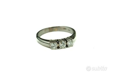 Anello in oro bianco 18 KT FIRMATO DAMIANI