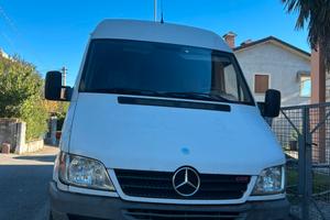 Mercedes sprinter