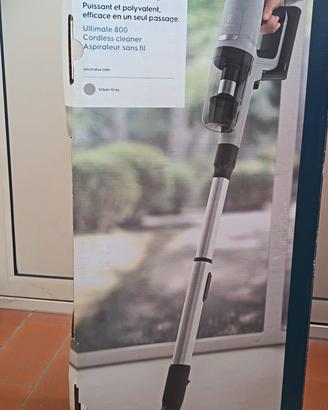 Electrolux Ultimate 800 cordless NUOVO