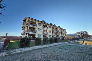 4 LOCALI A CARMAGNOLA