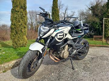 CF moto 650 NK