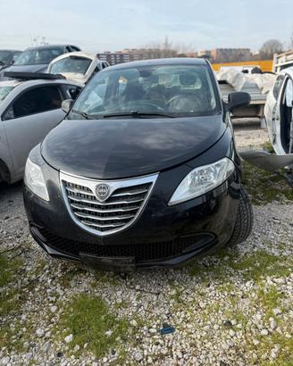 MUSATA COMPLETA LANCIA YPSILON 2016