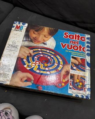 Gioco da tavolo Salto nel Vuoto MB Giochi vintage