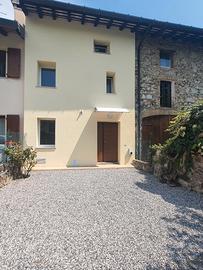 Villetta a schiera a Pagnacco