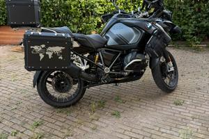 GS adventure Triple Black 2024