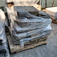 blocchi selici di trachite