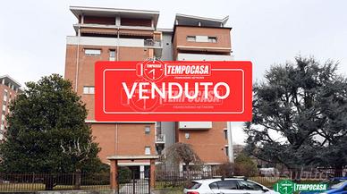 4 LOCALI IN VIA GIACOSA