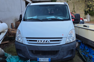 Daily 35 con doppia cabina e ribaltabile