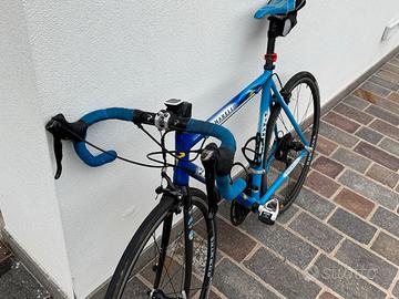 Pinarello da corsa in alluminio