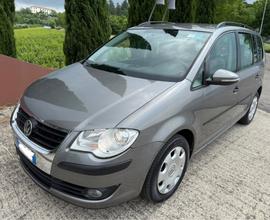 Volkswagen Touran 1.4 TSI DSG Highline EcoFuel