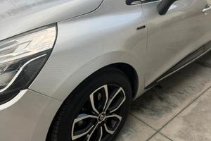 RENAULT CLIO COME NUOVA