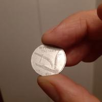 10  lire  spiga  e  5 lire  delfino .