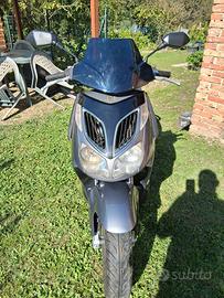 Aprilia sport city 200