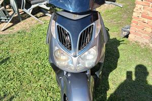 Aprilia sport city 200