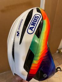 Casco X bici. Abus’ movistar