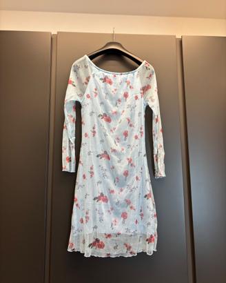 Abito azzurro con sottoveste