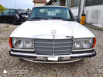 Mercedes 200