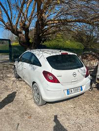 Opel Corsa 1200 gpl del 2012