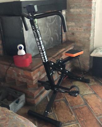Atrezzo totalbody salva spazio