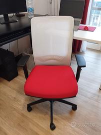 Sedia da ufficio ergonomica – seduta memory foam