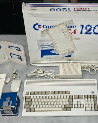 Amiga 1200 Bianca Completa Wb Scatola e Sigillo