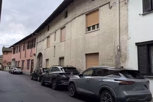 Immobile in asta di 142 m² con 5 locali a Gambolò