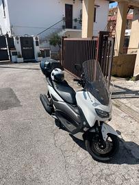 Yamaha nmax 125
