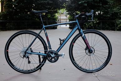 Bici Gravel - bike packing Vektor Renaissance