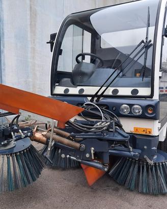 Spazzatrice Sicas Euroclean aspirante da 2 mc