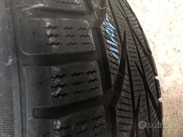 Gomme 225-55R17-101V