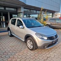 Dacia Sandero 1.2 16V Lauréate OK NEO PATENTATI