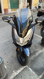 Honda Forza 300