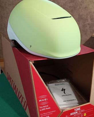 casco bicicletta 