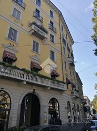 MONOLOCALE A MILANO