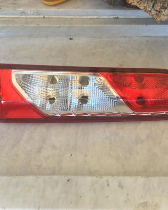 Faro posteriore sinistro Ford tourneo connect