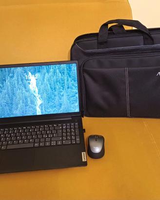 Computer Portatile Lenovo V15