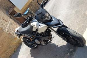 Ducati Hypermotard 796 depo